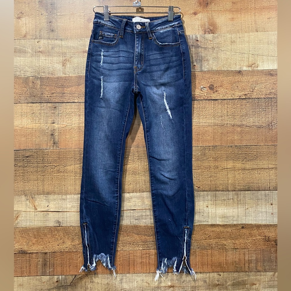 Kancan Cropped Ankle Zipper Distressed Fringe Hem Jeans Size 0/23
